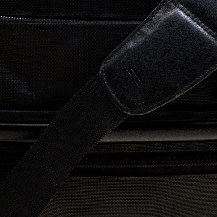 Pre Owned Tumi Black Nylon Expandable Portfolio Alpha Laptop Bag