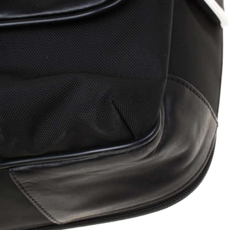 Pre Owned Tumi Black Nylon and Leather Arrive Galeao Messenger Bag