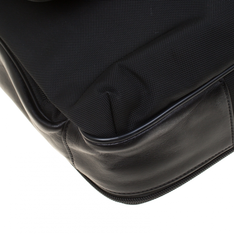 Pre Owned Tumi Black Nylon and Leather Arrive Galeao Messenger Bag