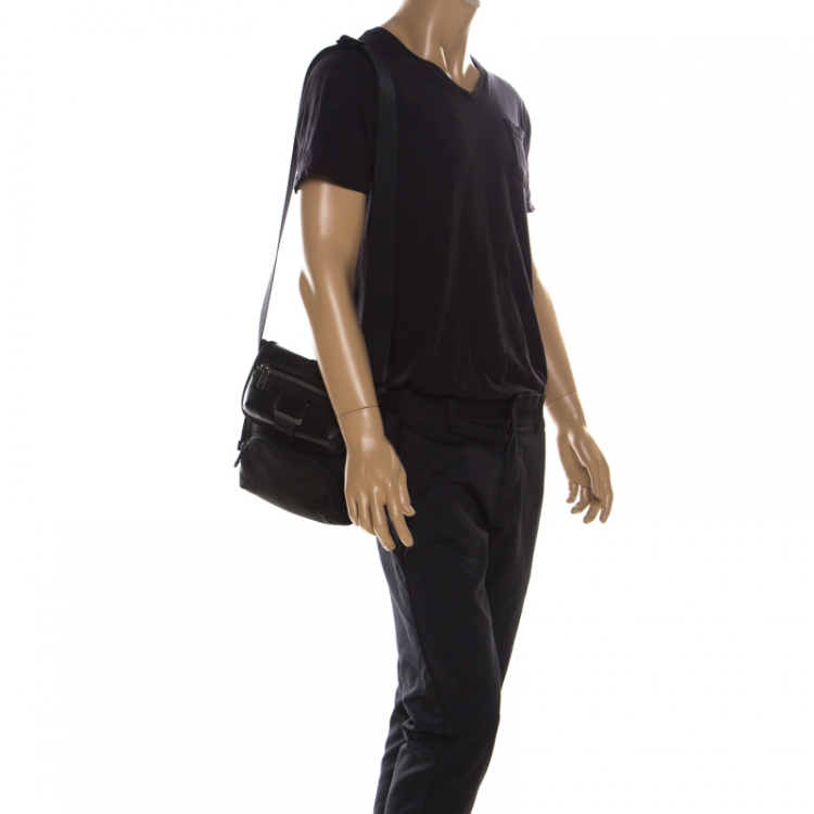 Saint Laurent Sid Pouch Crossbody Bag in Black for Men