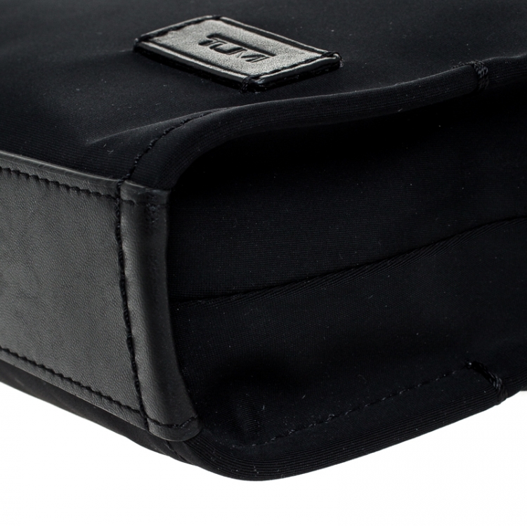 Pre Owned Tumi Black Nylon Messenger Bag