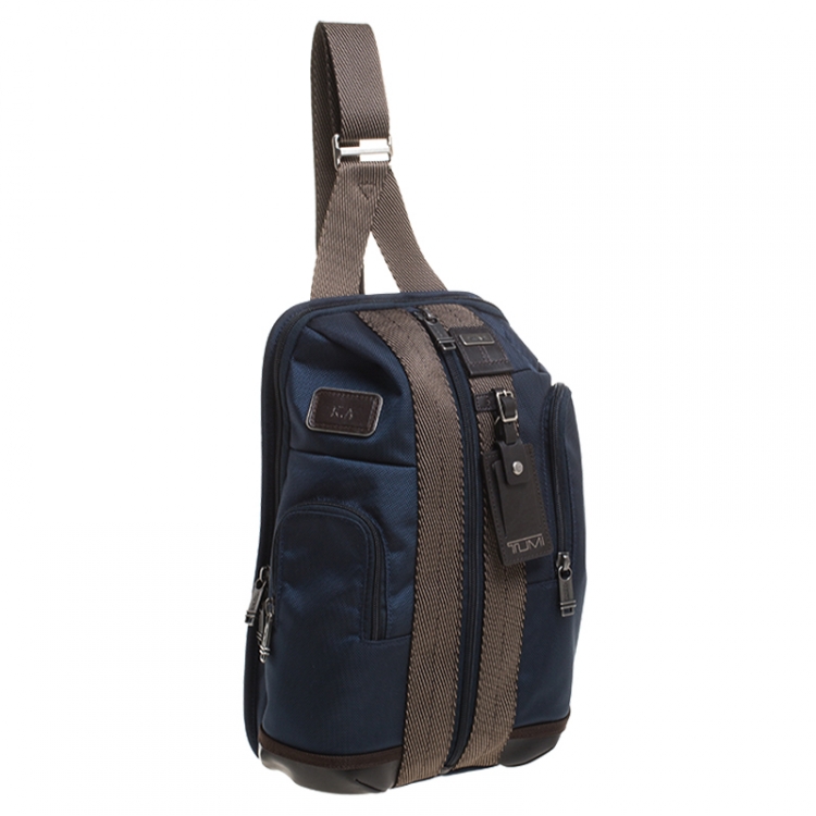 Pre Owned Tumi Blue/Brown Nylon Saratoga Sling Backpack