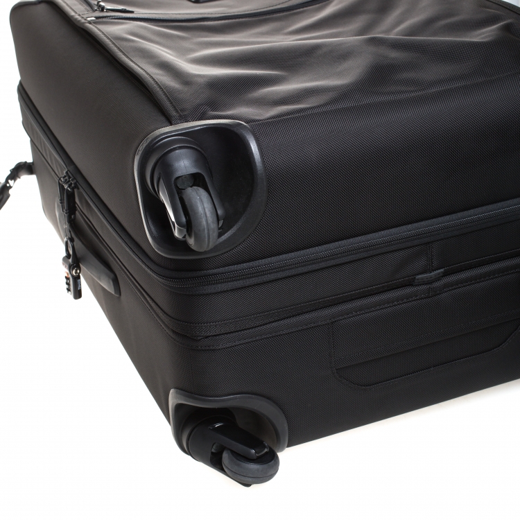 Pre Owned TUMI Black Nylon Short Trip Expandable 4 Wheel Luggage