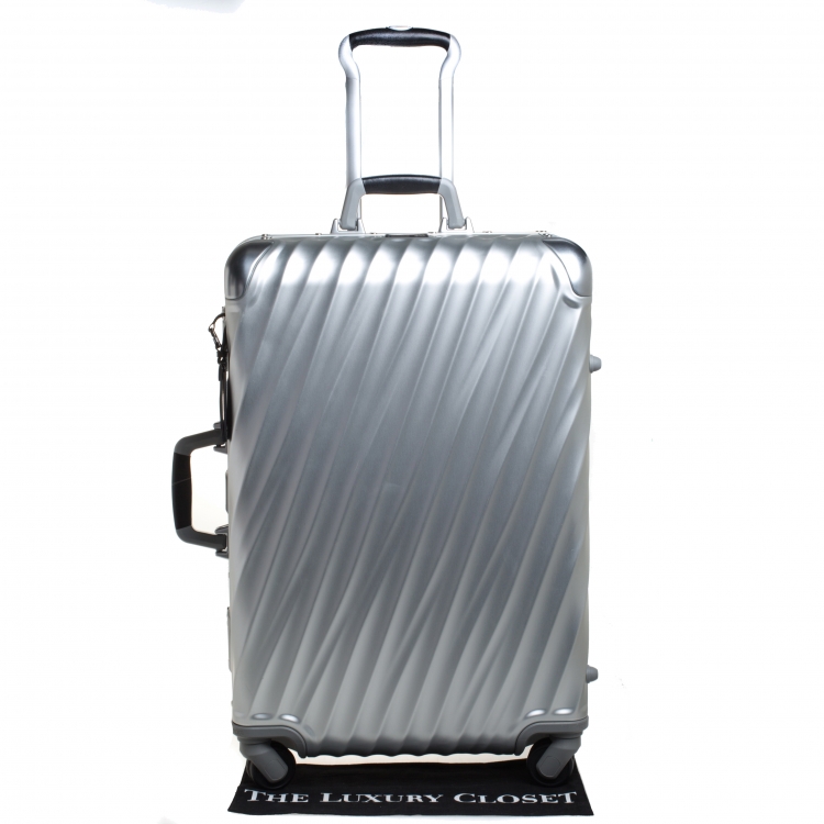 Pre Owned TUMI Silver Aluminum 4 Wheel Short Trip Packing Case 19 Degrees Luggage 65