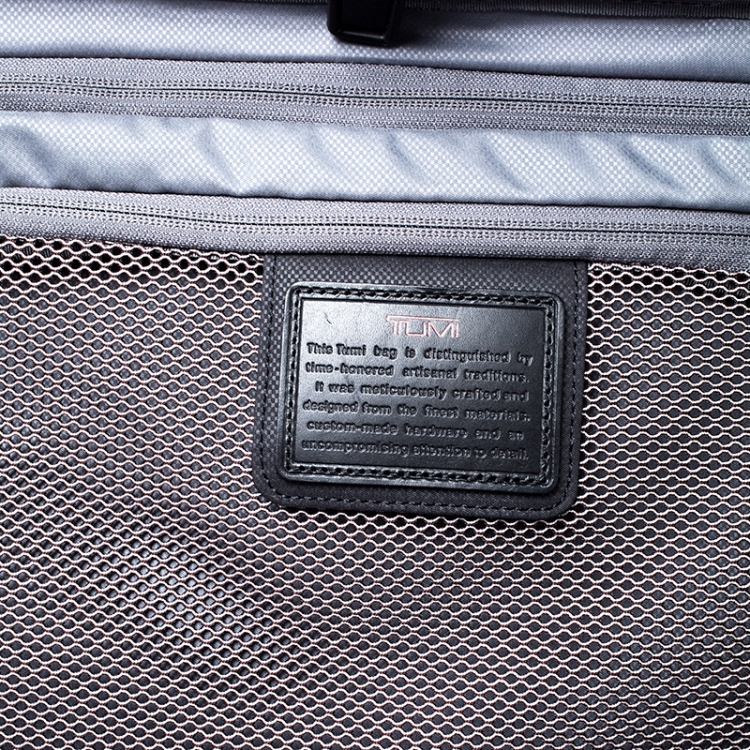 Pre Owned TUMI Black Nylon 4 Wheel Alpha II Short Trip Expandable Packing Case Luggage