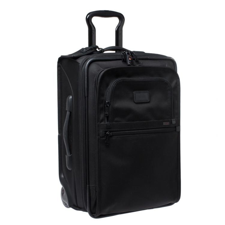 tumi hand carry luggage