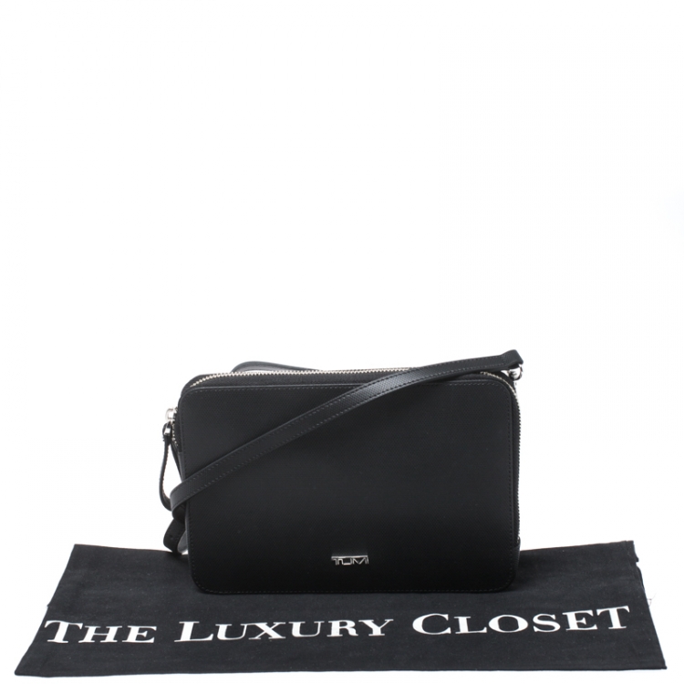 Pre Owned Tumi Black Leather Crossbody Bag 