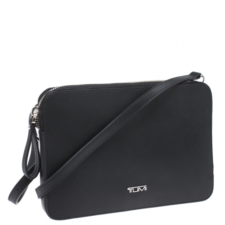Pre Owned Tumi Black Leather Crossbody Bag 