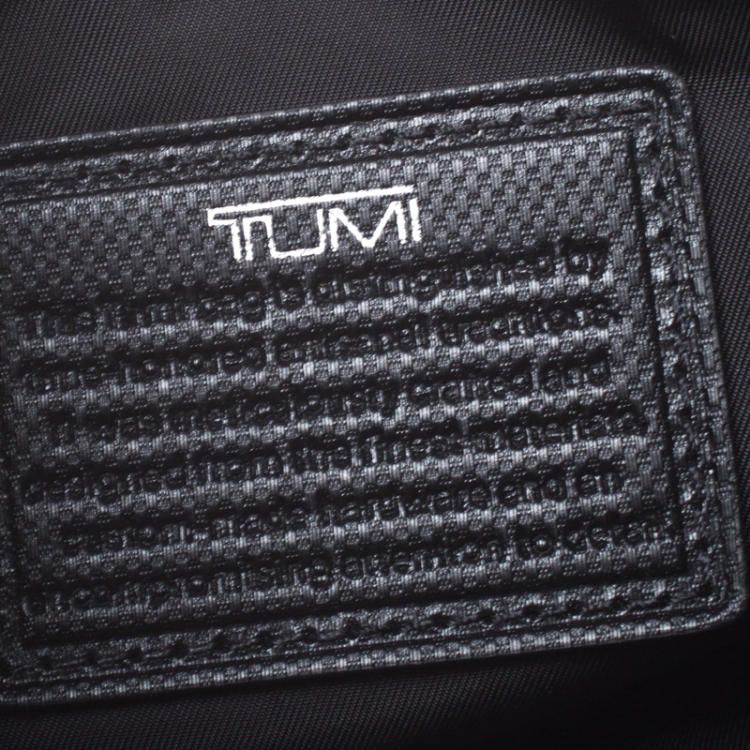 Pre Owned Tumi Black Leather Crossbody Bag 