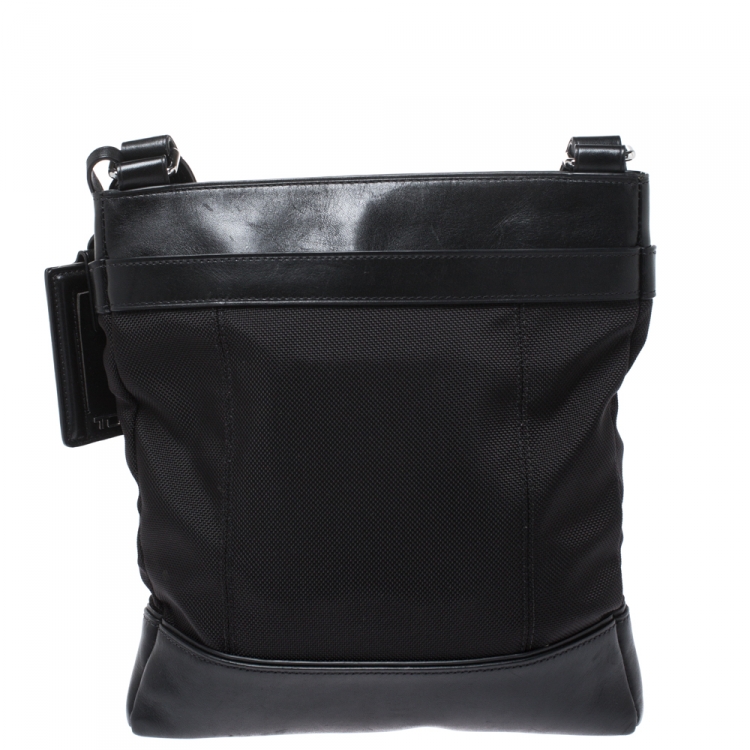 Pre Owned TUMI Black Nylon and Leather Messenger Bag