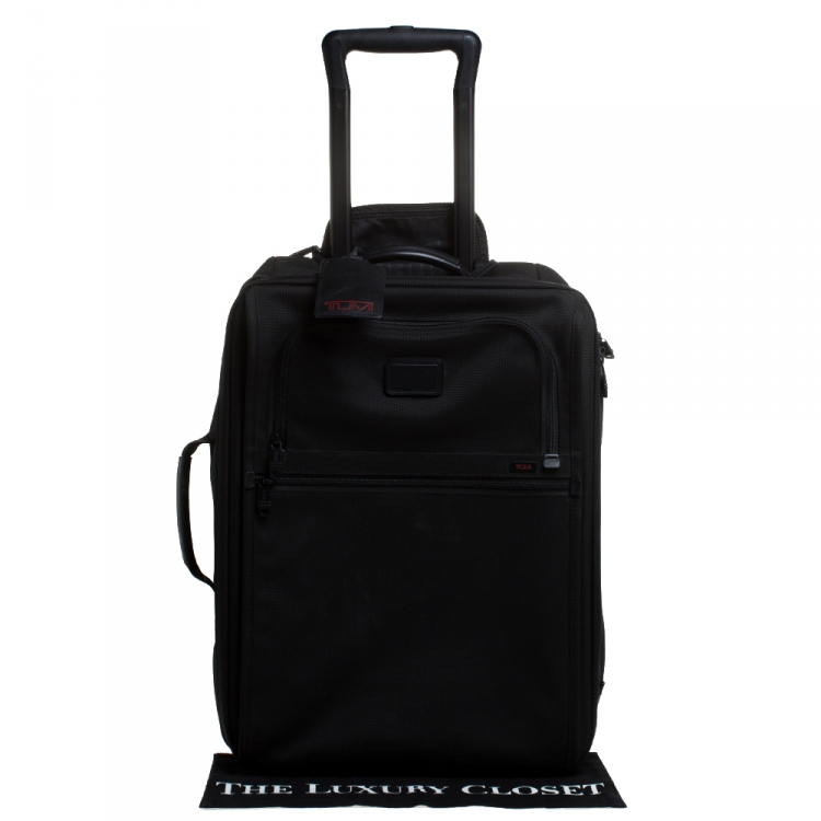 Pre Owned Tumi Black Nylon Alpha II 2 Wheel Luggage 50