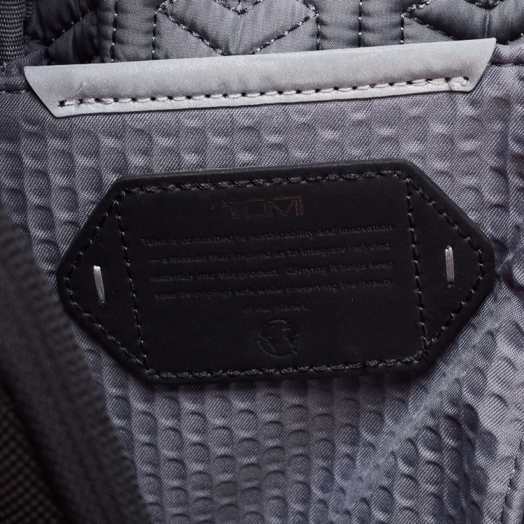 Pre Owned TUMI Black Nylon and Leather Alpha Bravo Esports Pro Sling Bag 