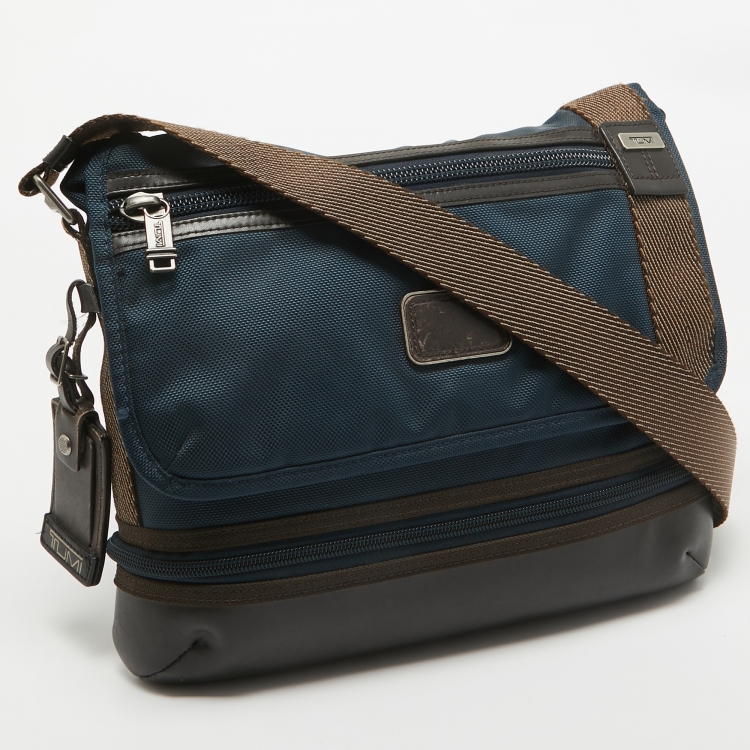 Pre Owned TUMI Blue/Brown Nylon and Leather Glenview Expandable Messenger Bag