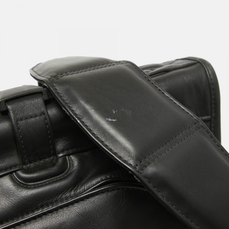 Pre Owned TUMI Black Leather G4 Tri Fold Garment Bag