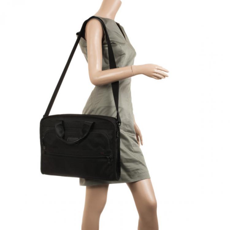 Pre Owned TUMI Black Slim Large Screen Laptop Briefcase