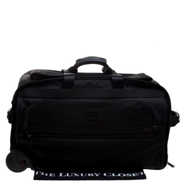 Pre Owned Tumi Black Nylon Alpha Lightweight Wheeled Carry-On Duffel
