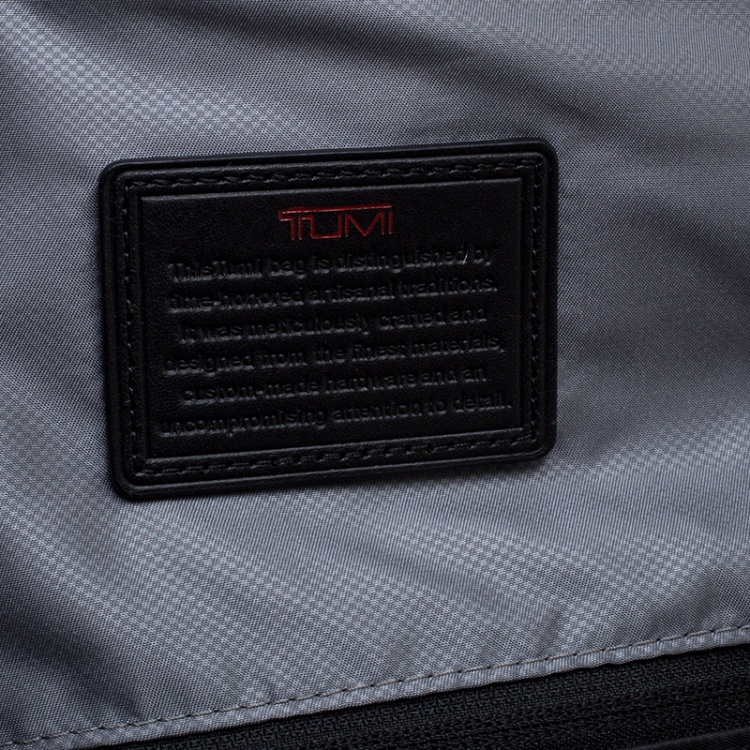 Pre Owned Tumi Black Nylon Tri Fold Alpha II Garment Travel Bag