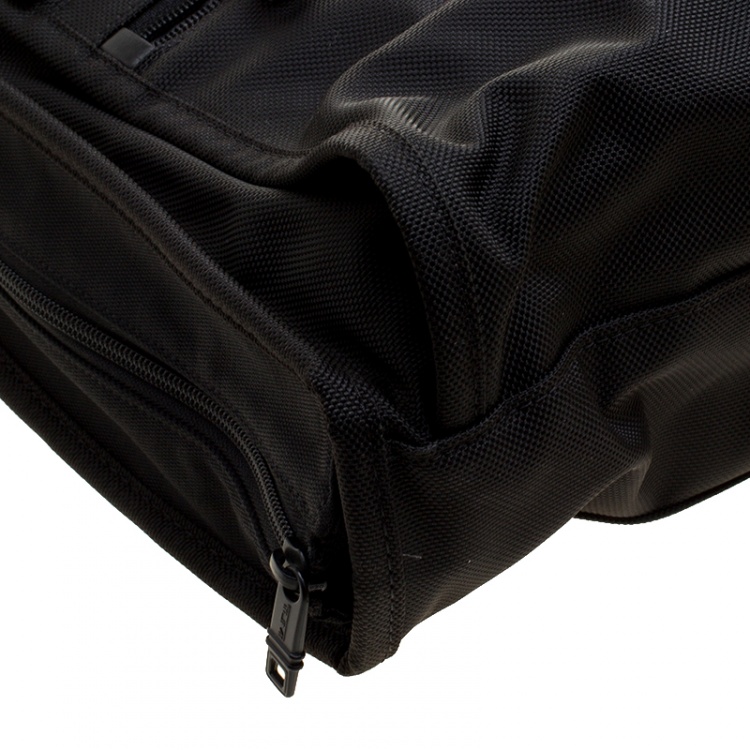 Pre Owned Tumi Black Nylon Tri Fold Alpha II Garment Travel Bag