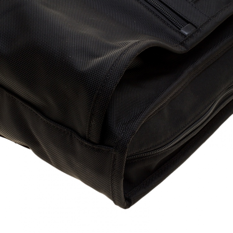 Pre Owned Tumi Black Nylon Tri Fold Alpha II Garment Travel Bag