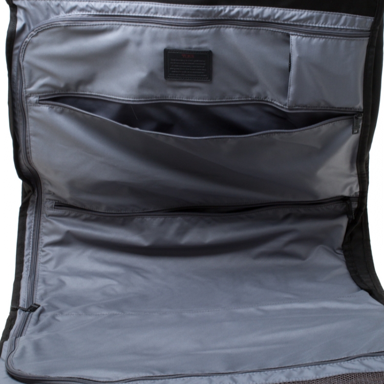 Pre Owned Tumi Black Nylon Tri Fold Garment Luggage Travel Bag