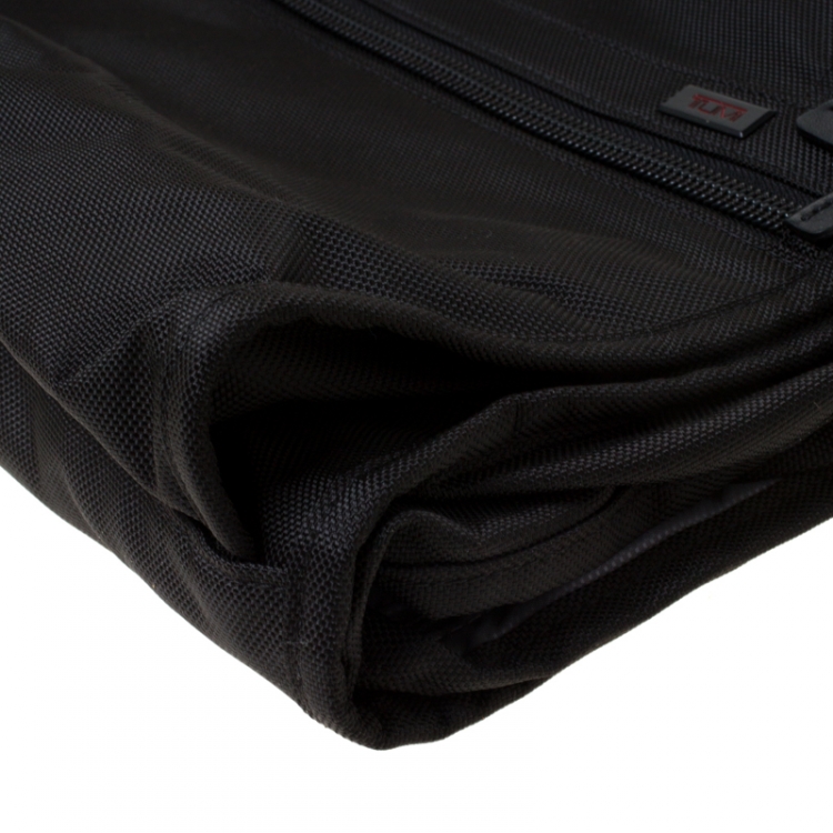 Pre Owned Tumi Black Nylon Tri Fold Garment Luggage Travel Bag