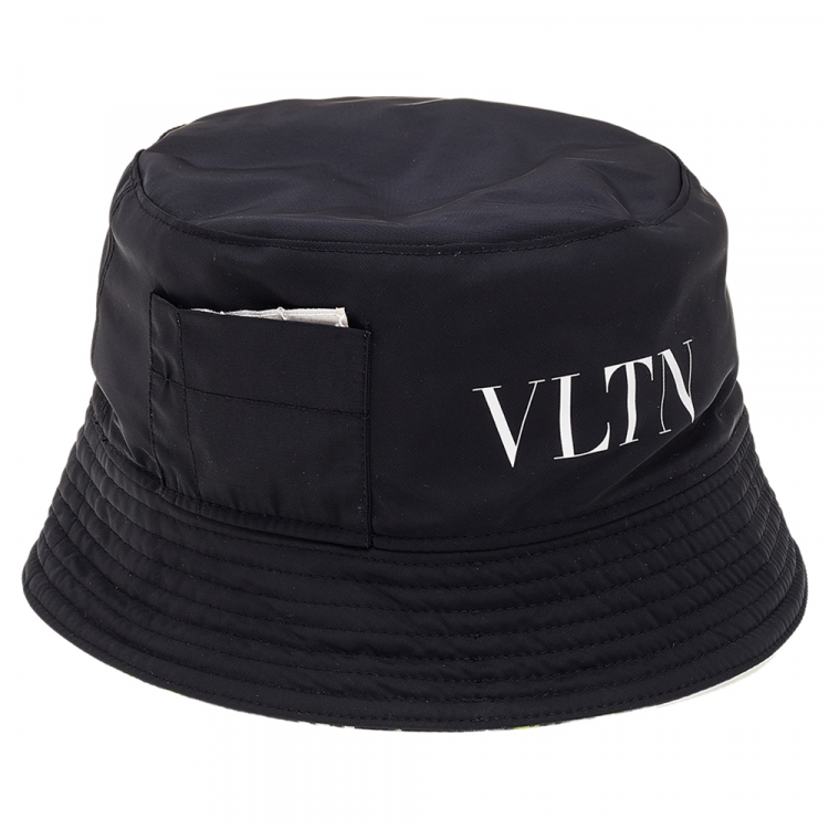 Valentino Black VLTN Pop Print Reversible Bucket Hat Size 58 Valentino
