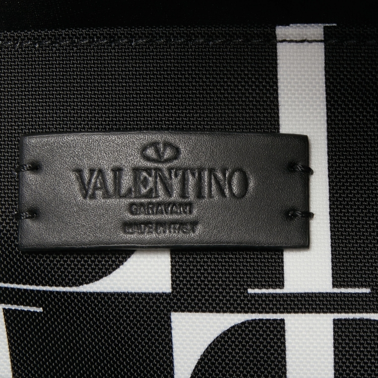 Pre Owned Valentino Black Nylon VLTN Times Belt Bag