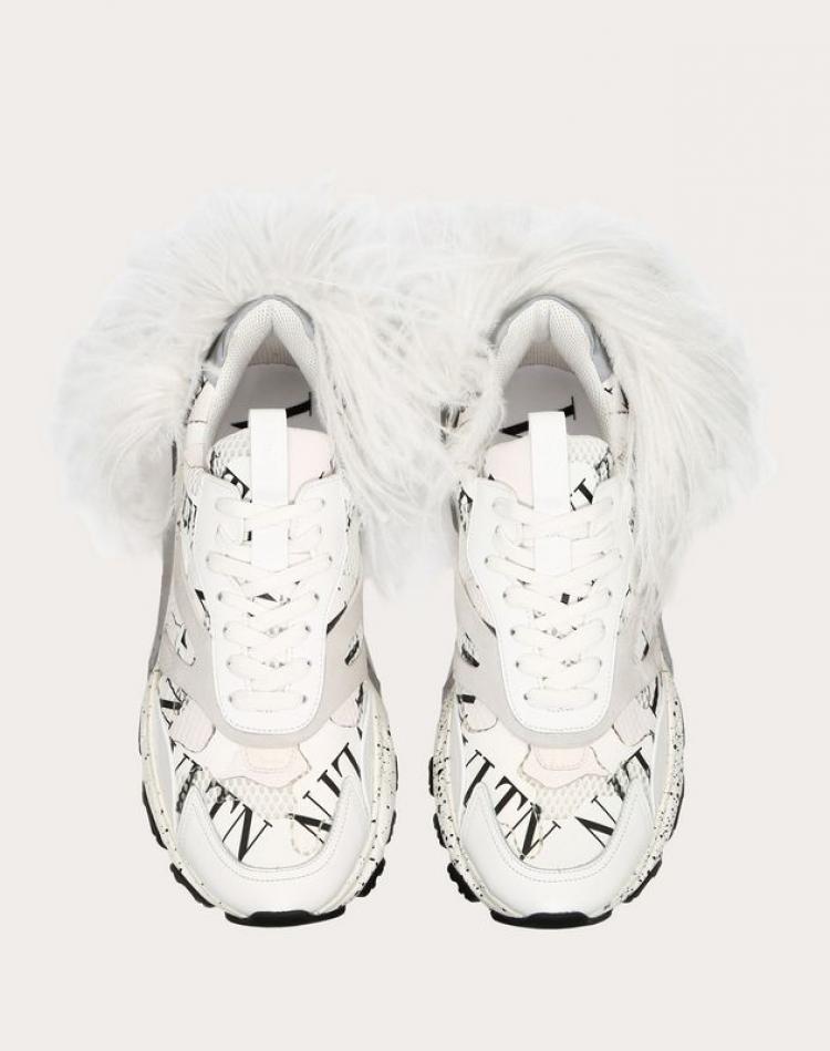 Pre Owned Valentino White/Black Fabric and Leather Camouflage with Feathers VLTN Grid Bounce Sneakers Size 43