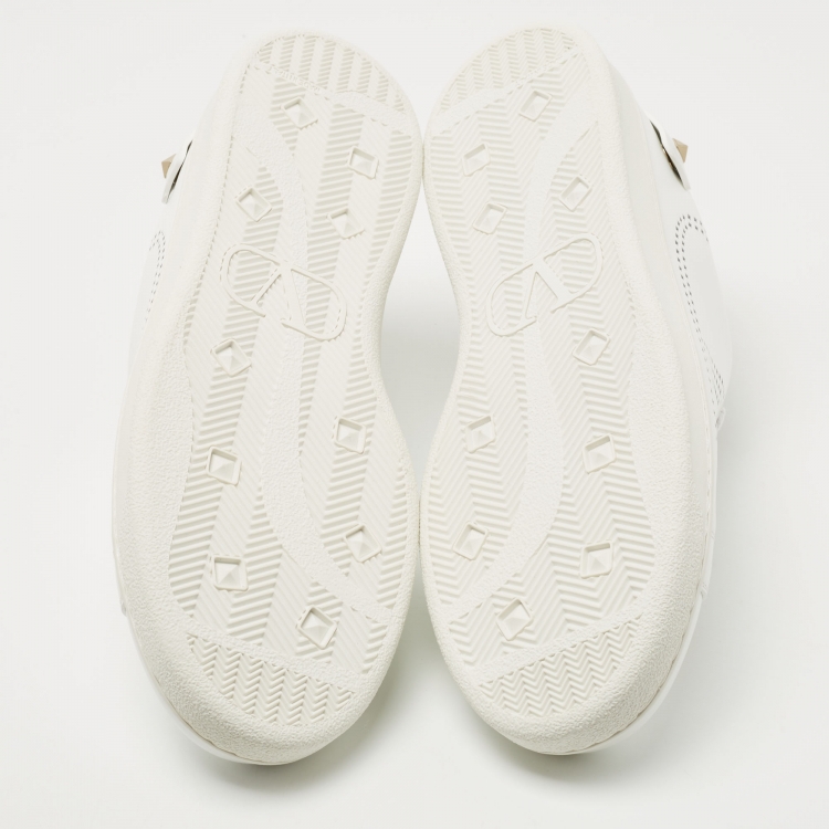 Pre Owned Valentino White Perforated Leather Backnet Rockstud Low Top Sneakers Size 42