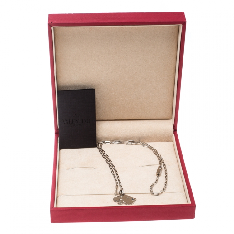 Pre Owned Valentino Panther Charm Silver Tone Chain Link Pendant Necklace 
