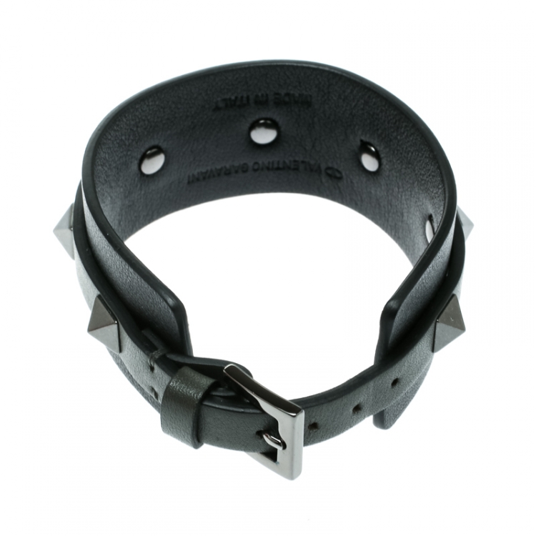 Pre Owned Valentino Large Rockstud Bi Color Olive Green Leather Gunmetal Tone Cuff Bracelet 