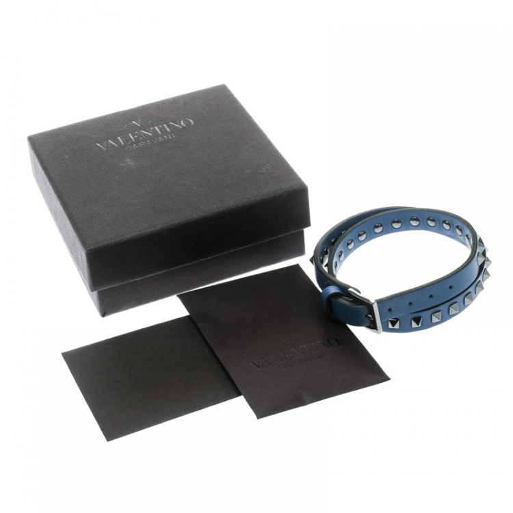 Pre Owned Valentino Rockstuds Blue Leather Gunmetal Tone Double Wrap Bracelet