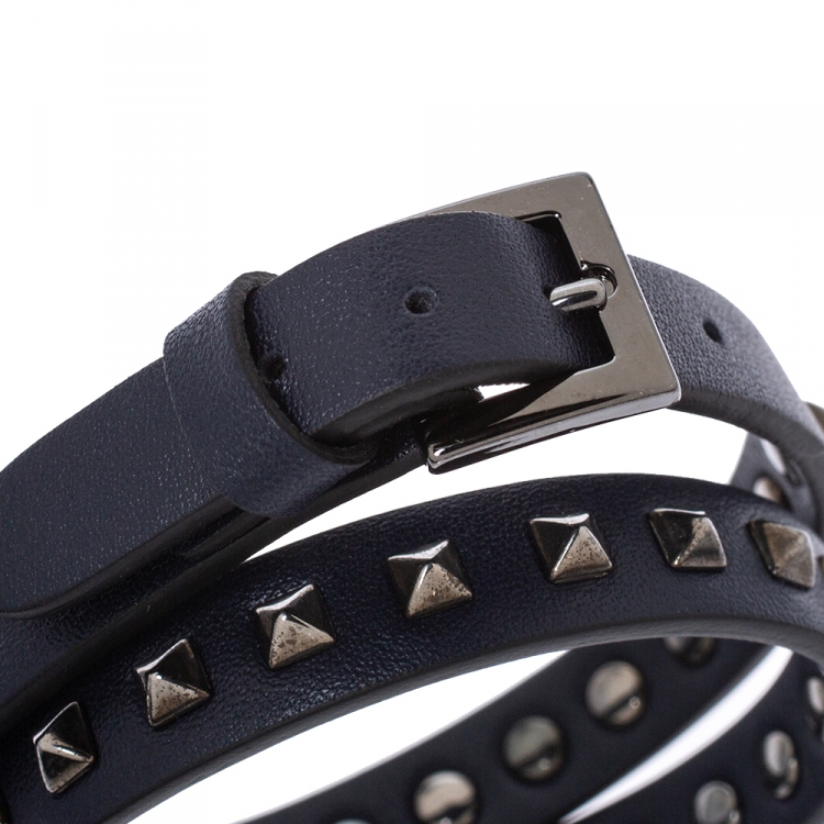 Pre Owned Valentino Rockstud Navy Blue Leather Gunmetal Tone Double Wrap Bracelet
