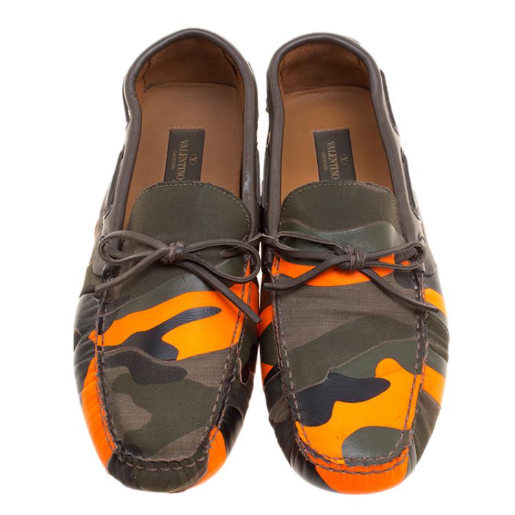 Pre Owned Valentino Two Tone Camouflage Leather and Canvas Bow Loafers Size 42