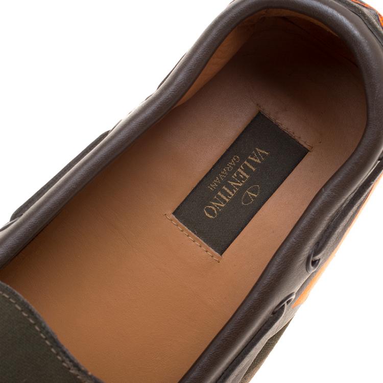 Pre Owned Valentino Two Tone Camouflage Leather and Canvas Bow Loafers Size 42