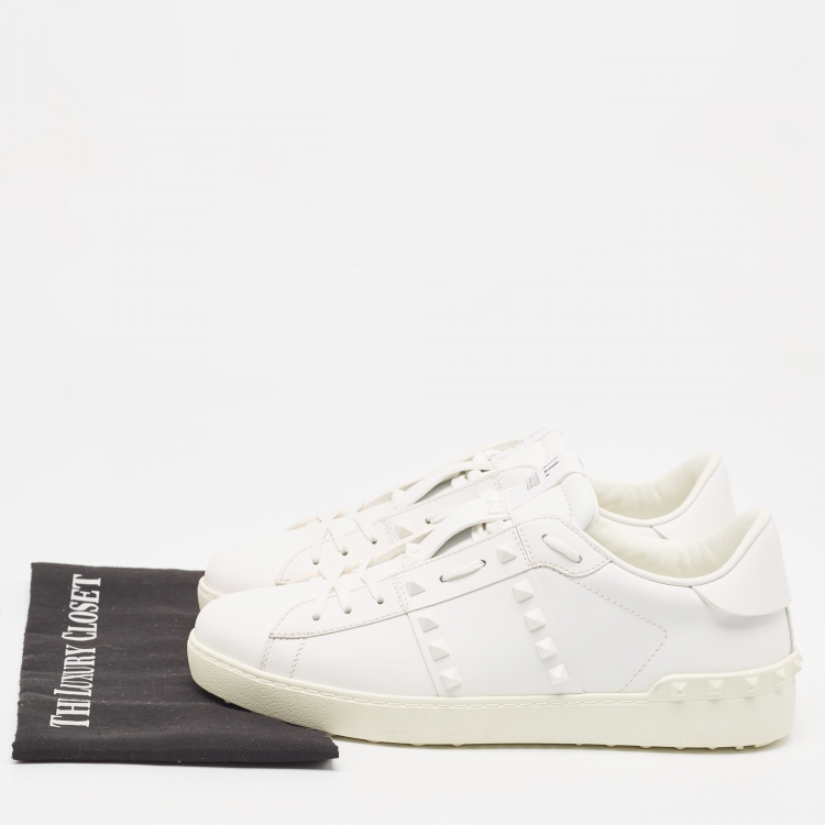 Pre Owned Valentino White Leather Ruckstud Low Top Sneakers Size 43