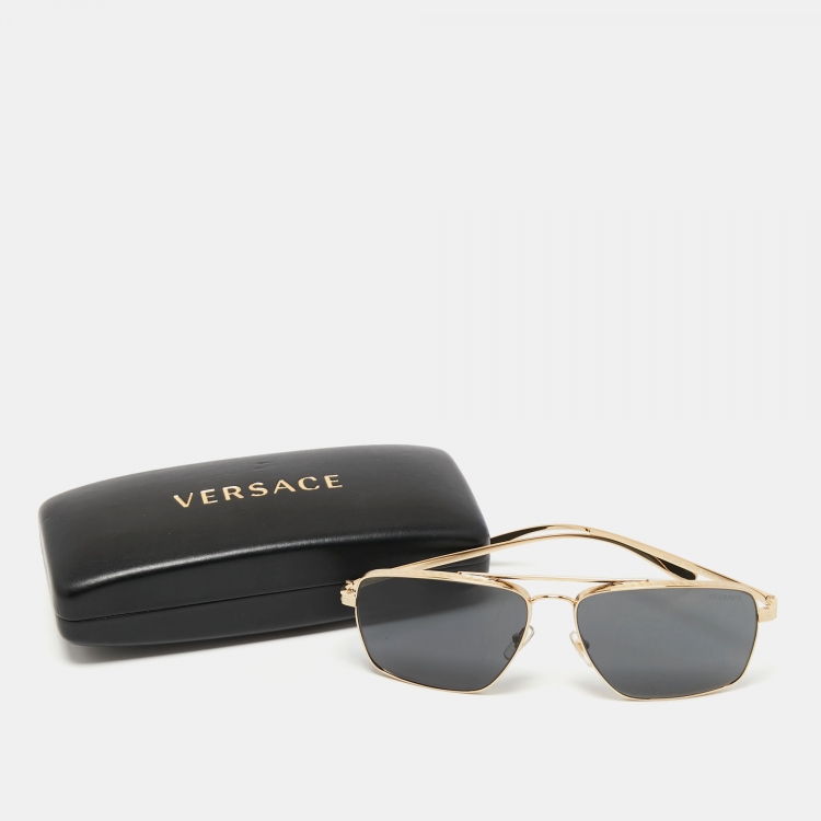 Pre Owned Versace Gold/Black  MOD 2216 Square Sunglasses