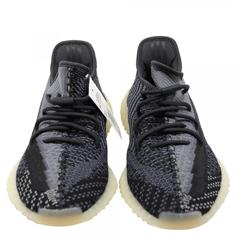 Pre Owned Yeezy 350 V2 Carbon Size EU 40 2/3