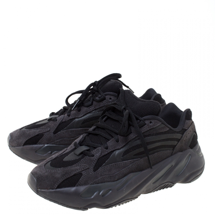 Pre Owned Yeezy x Adidas Black Technical Fabric And Suede Boost 700 V2 Vanta Sneakers Size 42