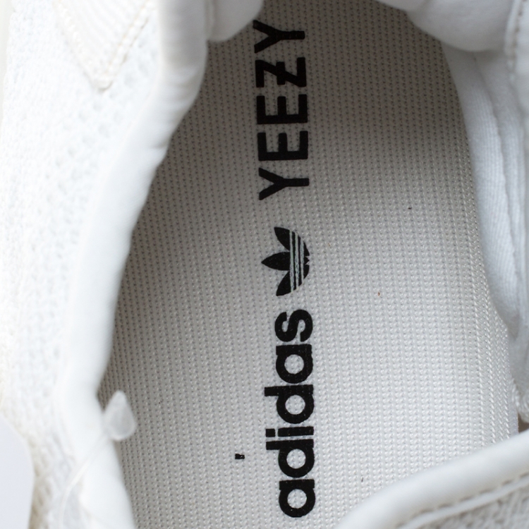 Pre Owned Yeezy x Adidas White Cotton Knit Boost 350 V2 Sneakers Size 42.5