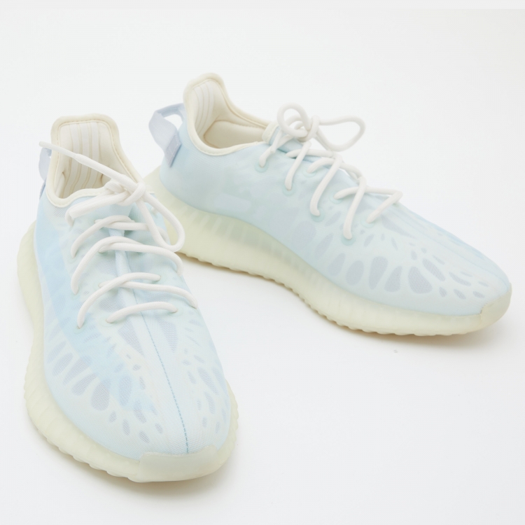 Pre Owned Yeezy x Adidas Blue Mesh Boost 350 V2 Mono Ice Sneakers Size 44