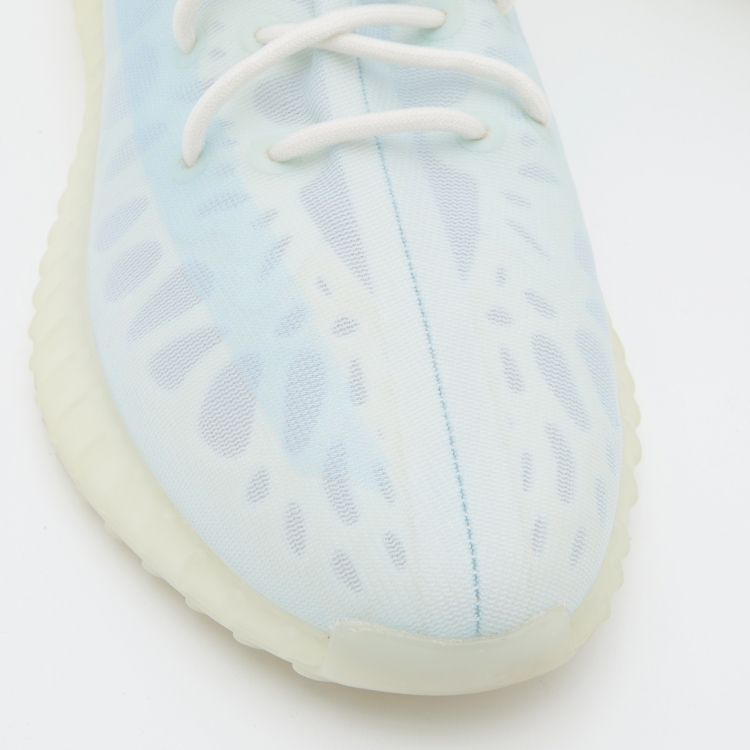 Pre Owned Yeezy x Adidas Blue Mesh Boost 350 V2 Mono Ice Sneakers Size 44