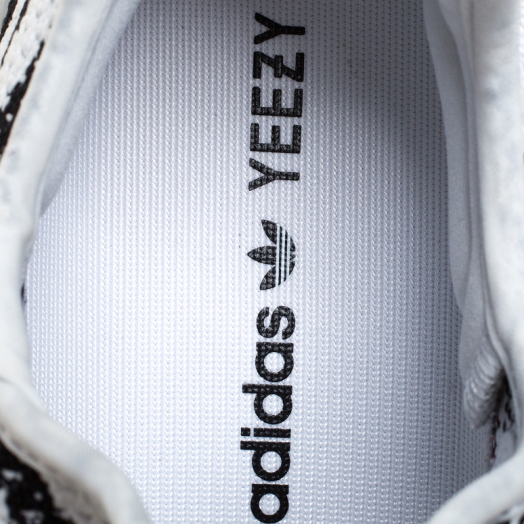 Pre Owned Yeezy x Adidas White/Black Cotton Knit Boost 350 V2 Zebra Sneakers Size FR 42.5