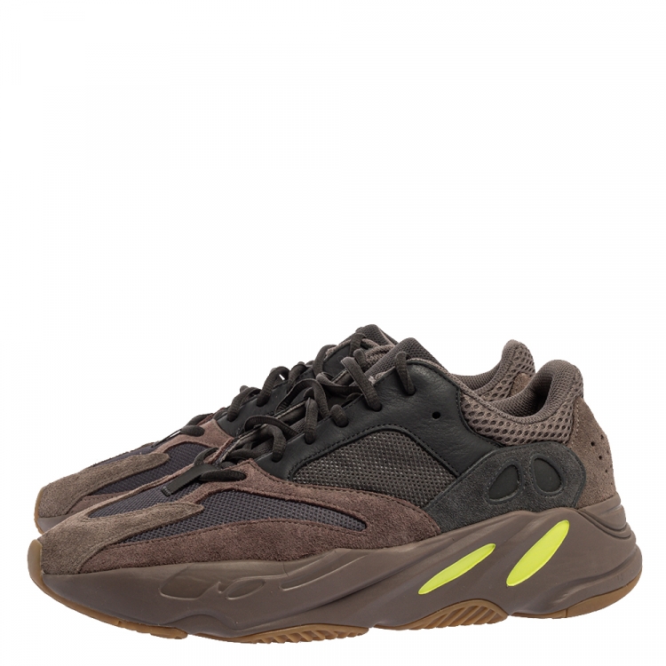 Pre Owned Yeezy x Adidas Grey Suede, Cotton Mesh and Leather Mauve Boost 700 Sneakers Size 44.5