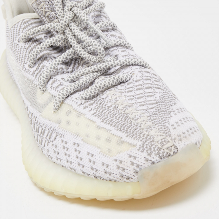 Pre Owned Yeezy x Adidas White/Grey Fabric Boost 350 V2 Citrin Sneakers Size 40 2/3