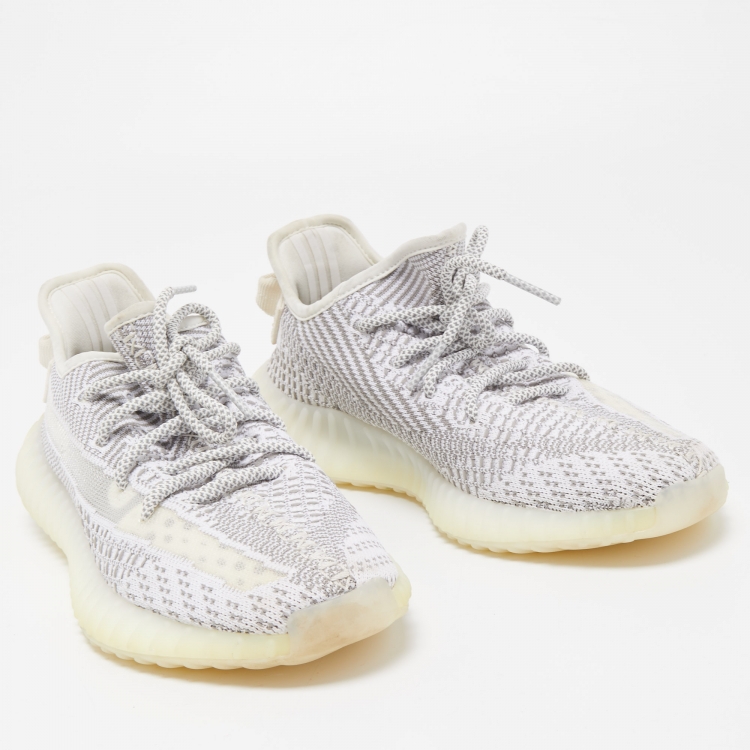 Pre Owned Yeezy x Adidas White/Grey Fabric Boost 350 V2 Citrin Sneakers Size 40 2/3