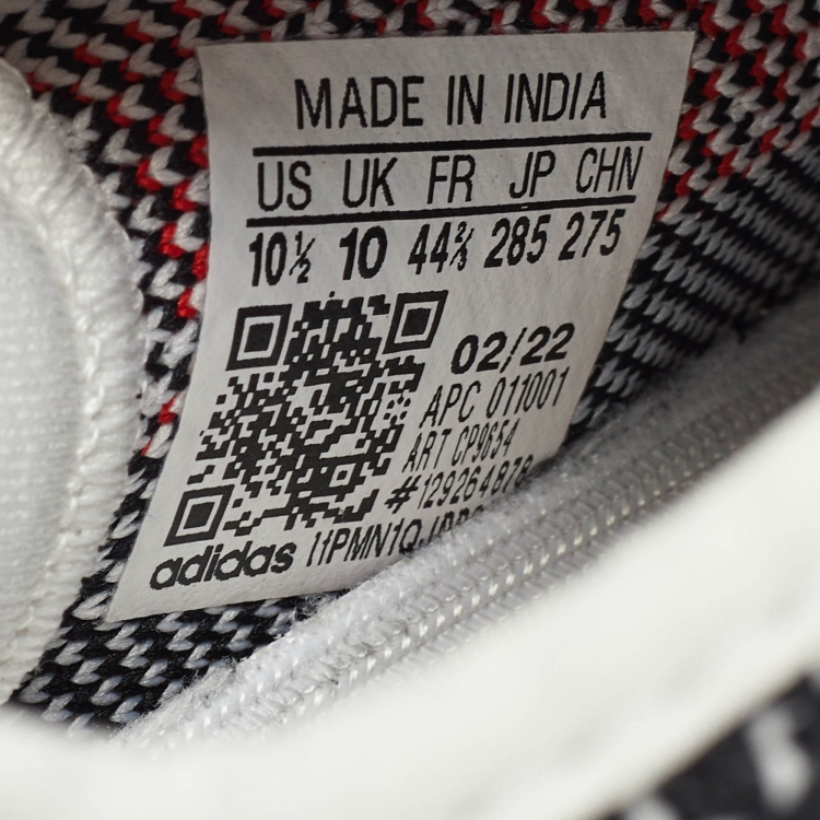 Pre Owned Yeezy x Adidas White/Black Knit Fabric Boost 350 V2 Zebra Sneakers Size 44 2/3
