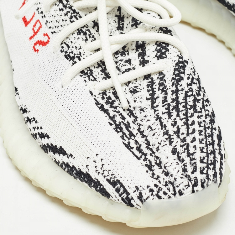 Pre Owned Yeezy x Adidas White/Black Knit Fabric Boost 350 V2 Zebra Sneakers Size 44 2/3