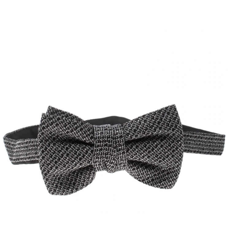 Pre Owned Yves Saint Laurent Monochrome Textured Silk Jacquard Bow Tie