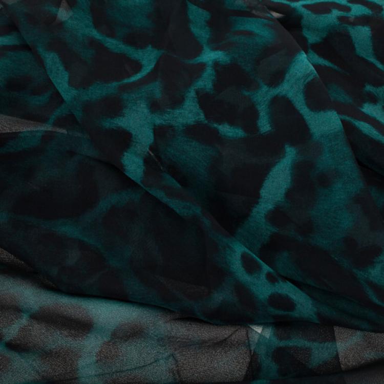 Pre Owned Alexander McQueen Green Chiffon Animalier Skull Square Scarf